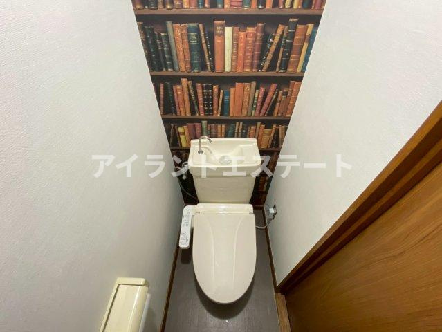 パインヴィレッジ　駅近　1フロア2住戸　3方角住戸のトイレ