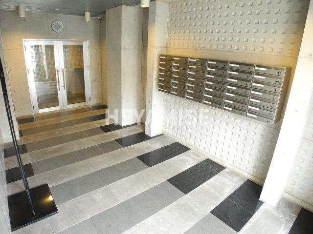 Jプレイス宝町のエントランス