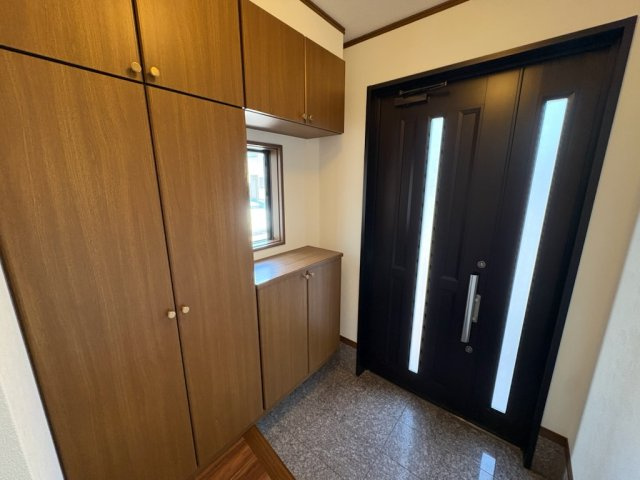 和歌山市湊　中古戸建の玄関
