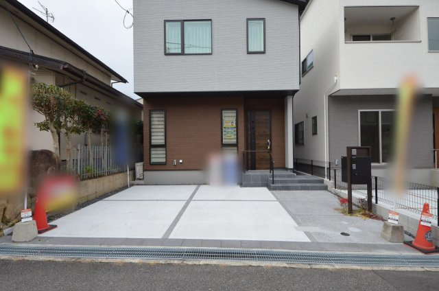五月が丘二丁目の駐車場|前面道路が広く駐車楽々です
駐車は2台可能です