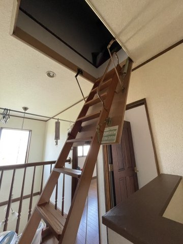 西の丘２丁目戸建て(ニシノオカ)の収納|小屋裏収納あり