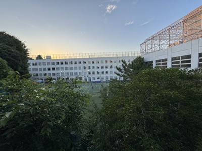 【展望】 | ブリス弥生 | 北側は根津小学校グランドに面しています