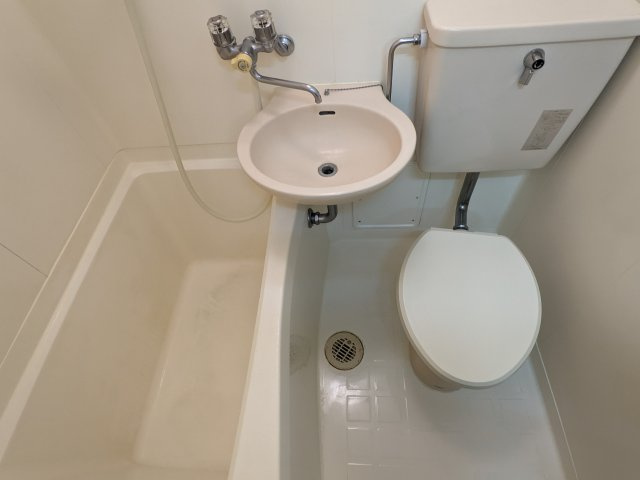 ハナブサマンションの洗面所