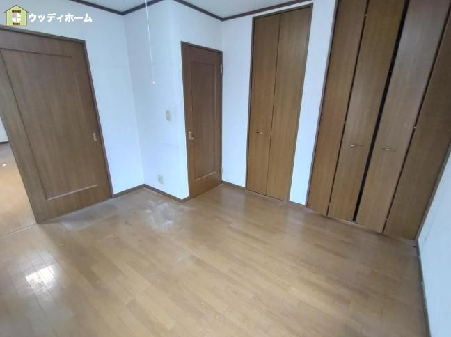 春日部市中央1丁目　中古一戸建ての洋室