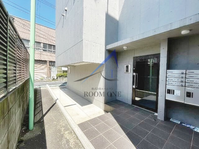 ＡＹ　ＭＩＮＡＭＩＳＥＮＪＵのエントランス|エントランスです。