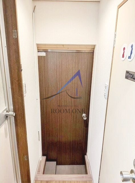 北新宿2丁目戸建の玄関|玄関です。