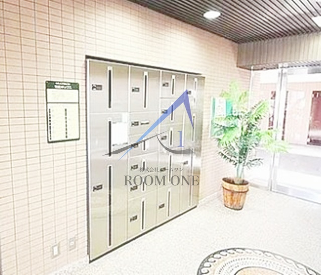 グローリス中野のその他共用部分|宅配ボックスです。
