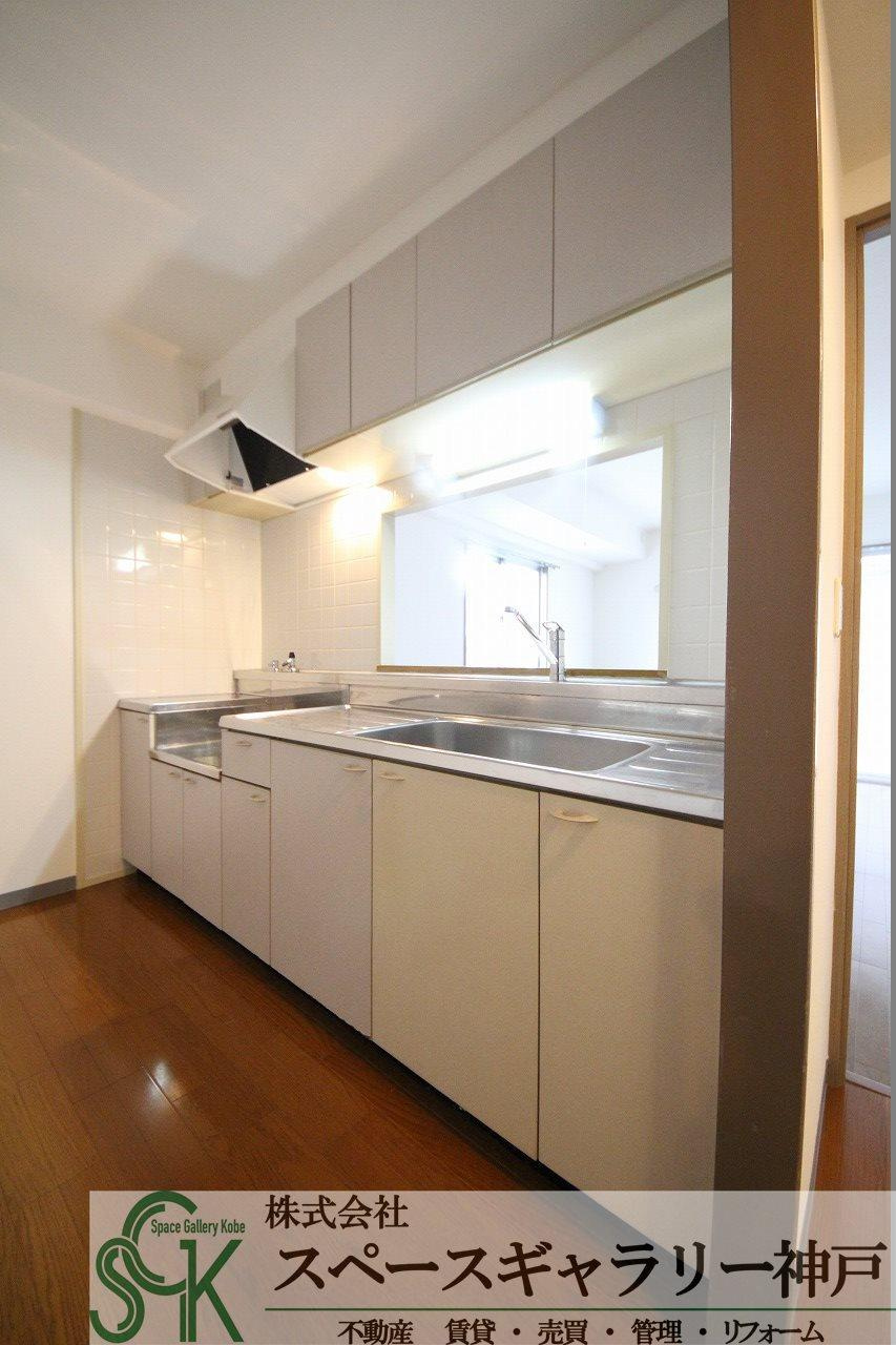 井吹東シティコートのキッチン|※お部屋により仕様が異なる場合があります。