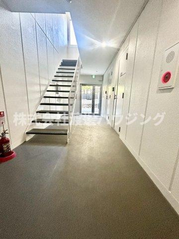 HERBE豊中曽根のエントランス