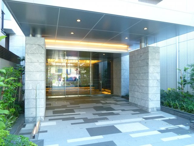 【エントランス】
