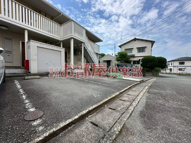 アステイオンの駐車場|駐車場があるので、車を買う予定の方も安心です