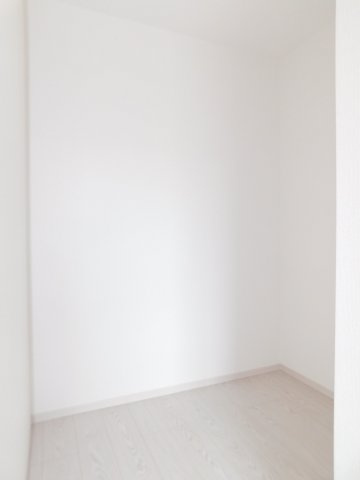名古屋市中川区下之一色町字操出の新築一戸建の収納|◇ウォークインクローゼット◇　　家族の洋服や季節の荷物など大容量収納できます！