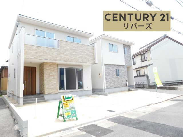 名古屋市中川区下之一色町字操出の新築一戸建の外観|☆１号棟☆　いつでも見学出来ます♪（お問合せ当日、平日、水曜、夜間でもＯＫ）　駐車らくらく並列２台ＯＫ！　収納＋カウンター付きリビング１９．７帖♪　収納豊富な間取り！　２WAYワイドバルコニー！