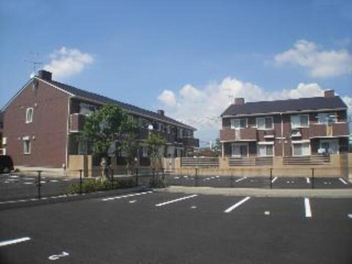 ラーフィア南里 A棟