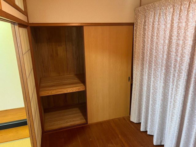 小郡市大保　中古戸建の収納|大きなスペースがあり、収納には困りません