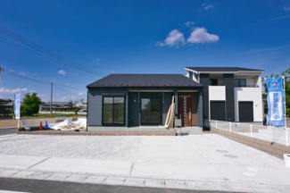 【外観】 | 平屋建てはこの5号棟のみです♪
気になる方はお早めにご見学ください。