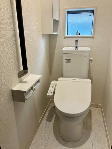 中央戸建のトイレ