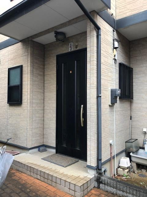 美土里町戸建のエントランス