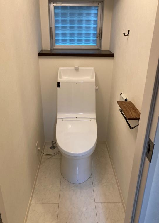 下新倉戸建のトイレ