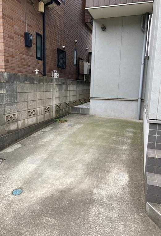 下新倉戸建の駐車場