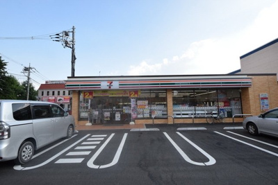 セブンイレブン八王子万町店 286m