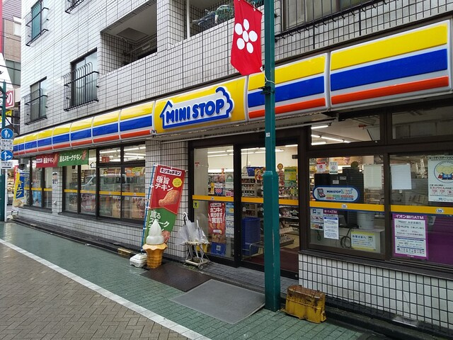 コンビニ