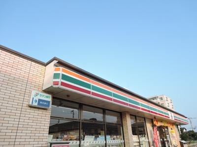 セブンイレブン平塚中原２丁目店まで40ｍ