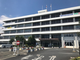 秦野市役所まで８００ｍ
