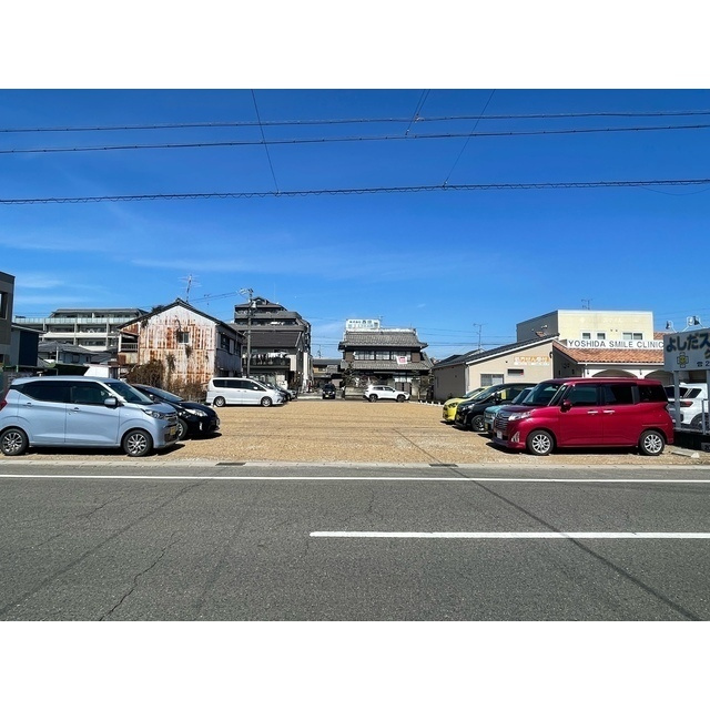 岐阜市本荘西３丁目の駐車場の駐車場