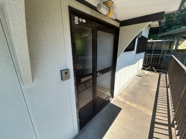 岩永アパートの玄関