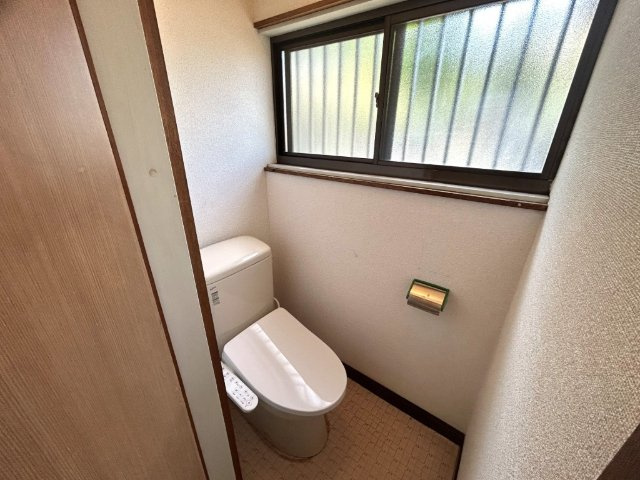 岩永アパートのトイレ