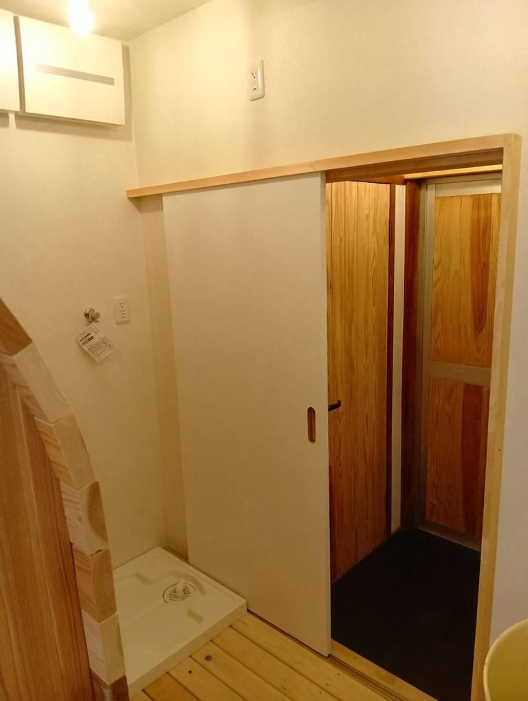 長尾元町　サウナ付き貸家の洋室