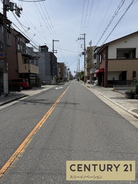 平尾2丁目土地の前面道路含む現地写真