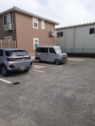 サンハイツ広久手Ｂの駐車場