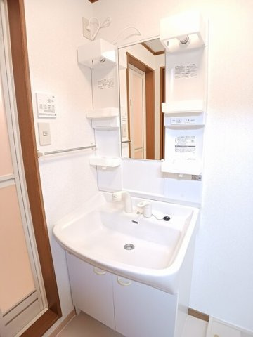 ローレル本町の洗面所