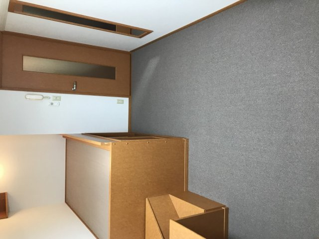 レオパレスカマン　オレイエの寝室