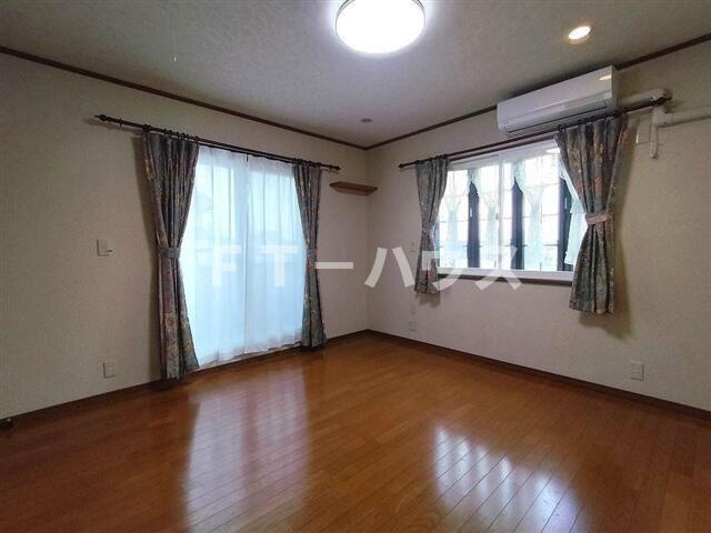 松戸市高塚新田５８１戸建の寝室