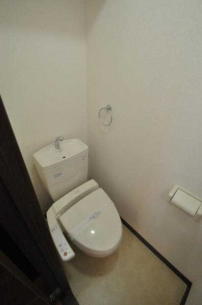 プラムガーデン竹下のトイレ|清潔感のあるトイレです。