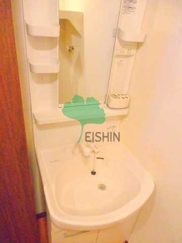 プラムガーデン竹下の洗面所|シンプルで使いやすい洗面台です！