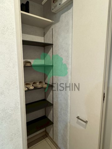 アルティザ博多ミッドシティの玄関|下駄箱もしっかりついてます！