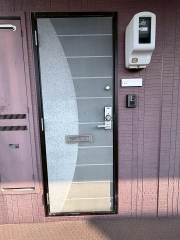 ハイム西五城の玄関