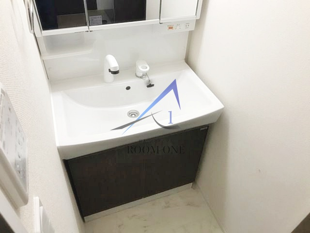 Ｆ－ＢＡＳＥ  Ｅａｓｔの洗面所|洗面台です。