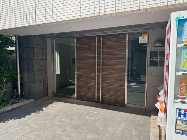 メイクスデザイン茅場町のエントランス