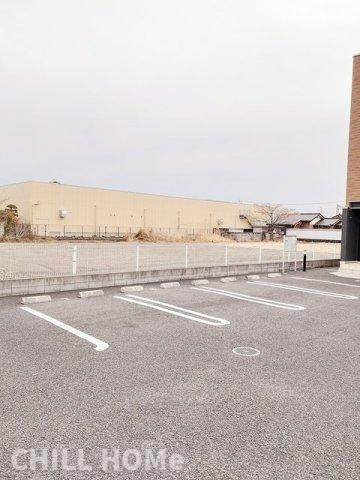 エルシアⅠの駐車場|当社、チルホームのHPもご覧ください(^^)/物件情報多数♪