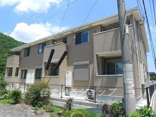 広島市安佐北区三入１丁目のアパート