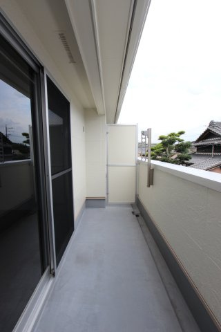 エスクイールのバルコニー|参考写真です。現況優先。