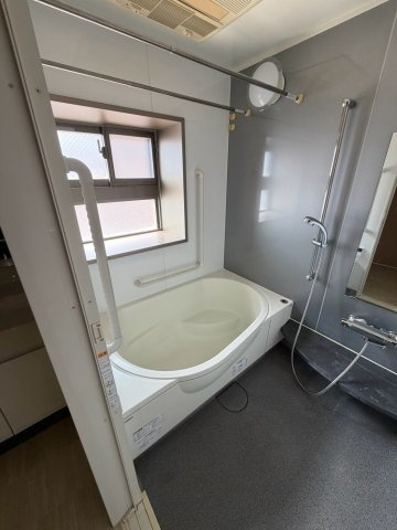 SS.FLAT桜山の浴室