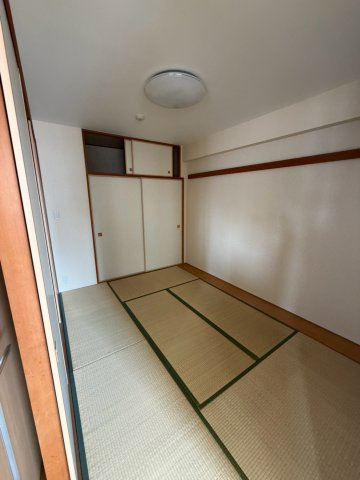 SS.FLAT桜山の和室