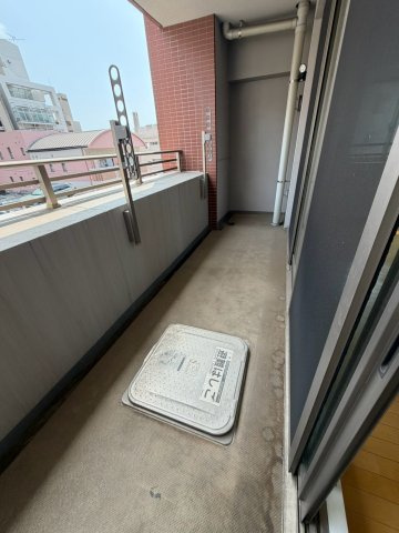 SS.FLAT桜山のバルコニー