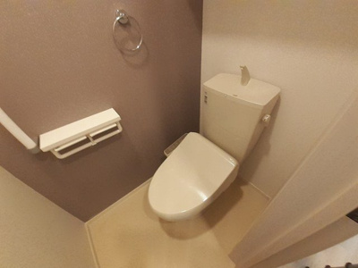 【トイレ】 | トゥールビヨン | 清潔感のあるトイレです